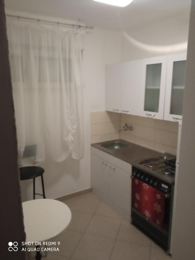 Studio Apartment Ema Split Buitenkant foto