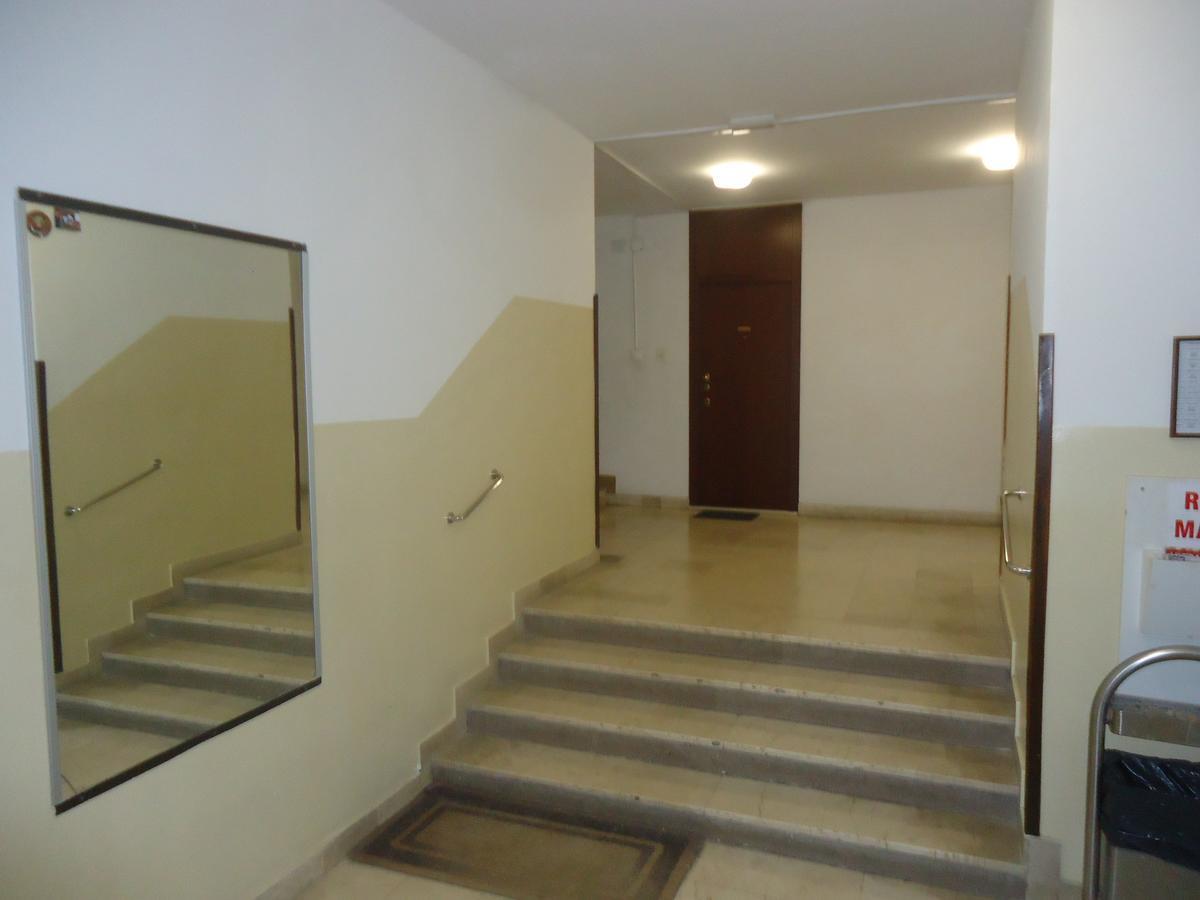 Studio Apartment Ema Split Buitenkant foto
