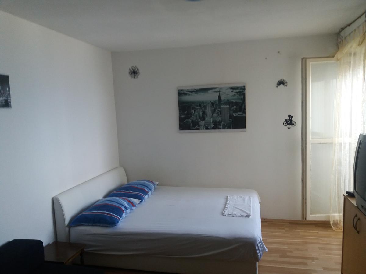 Studio Apartment Ema Split Buitenkant foto