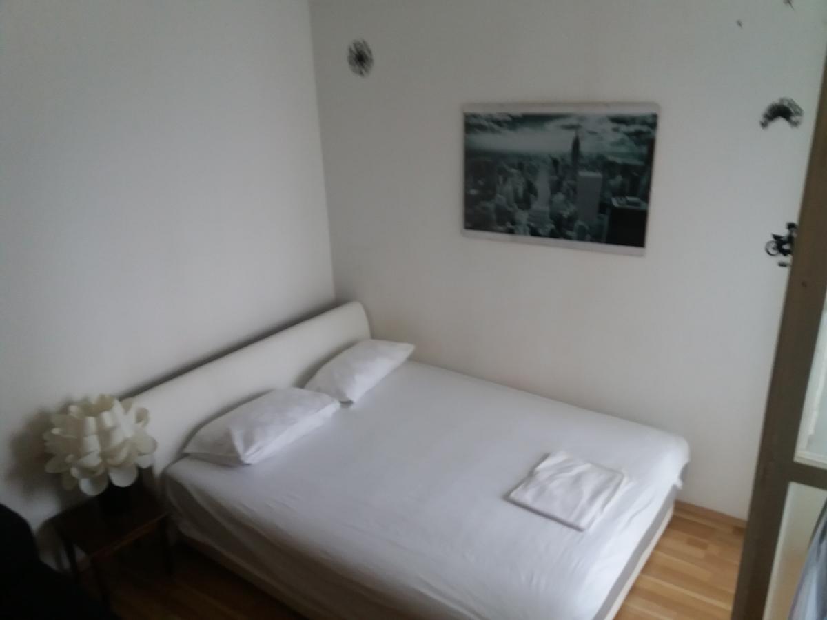 Studio Apartment Ema Split Buitenkant foto