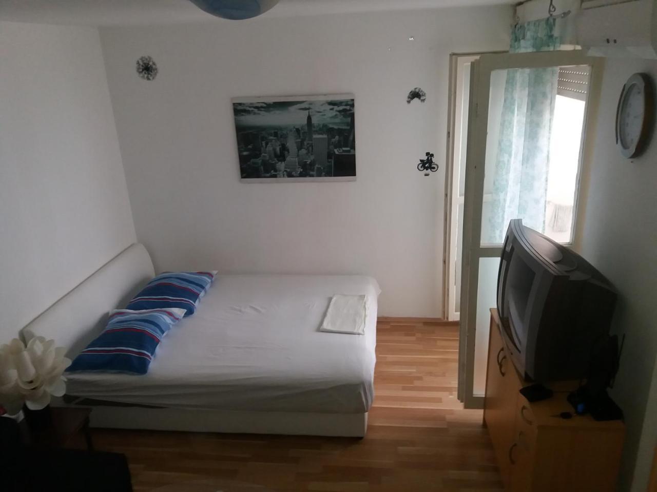 Studio Apartment Ema Split Buitenkant foto